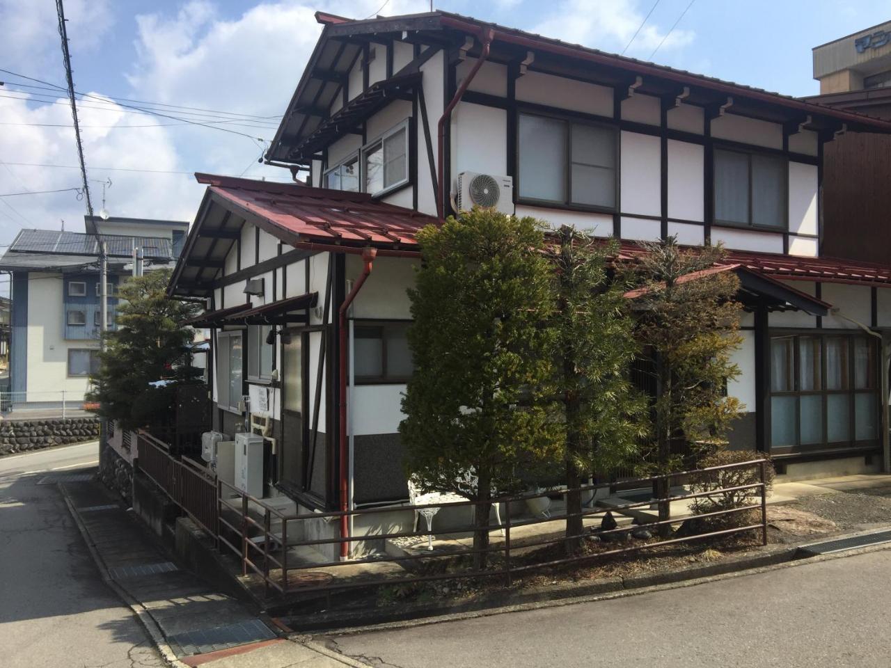 Guest House Hinode Takayama  Dış mekan fotoğraf